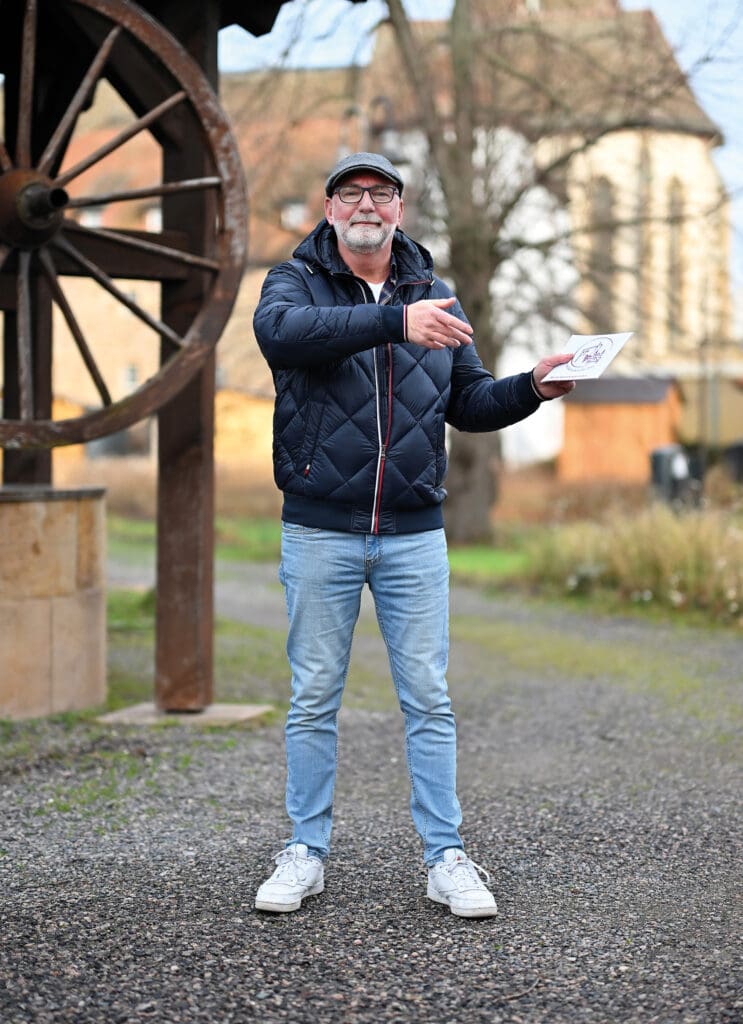 Kultur- und Weinbotschafter Oliver Weintz am Mußbacher Herrenhof. 