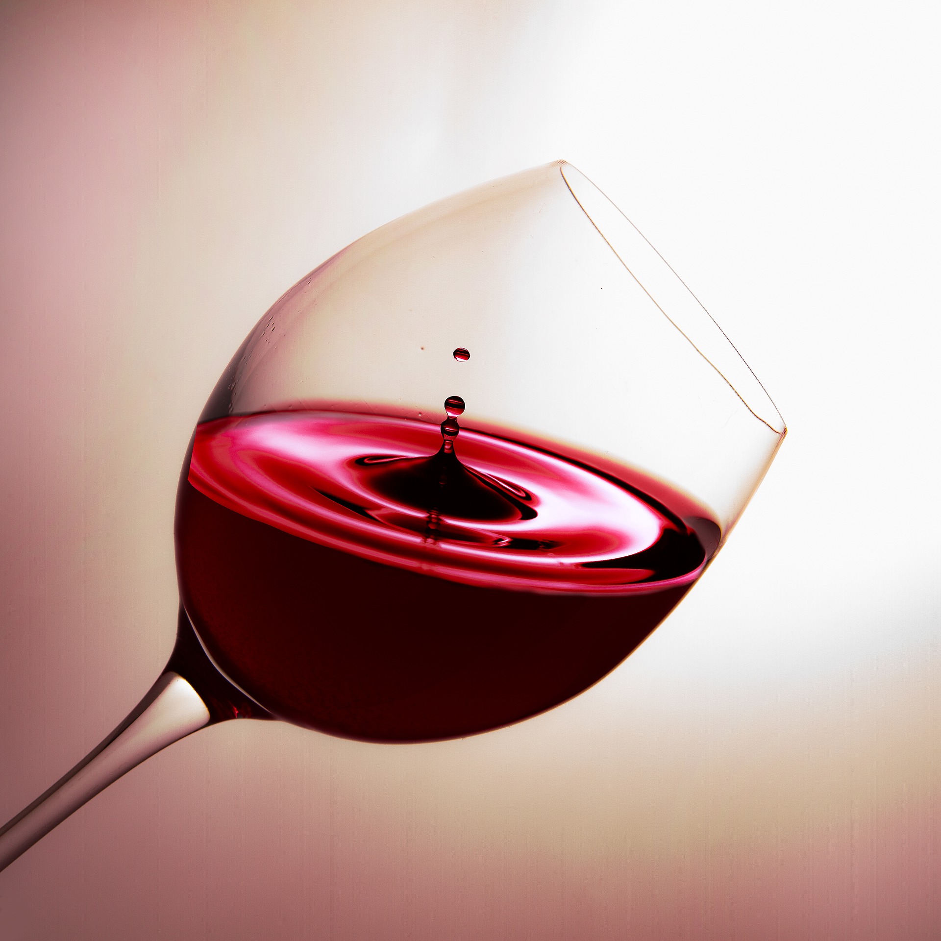Rotwein im Weinglas