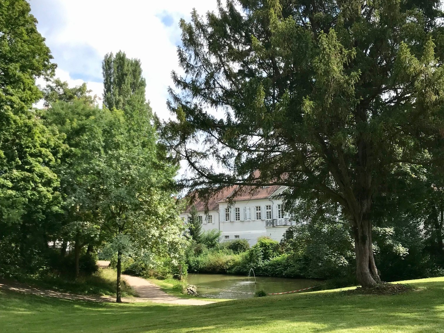 Dirmstein Park am Sturmfeder'schen Schloss