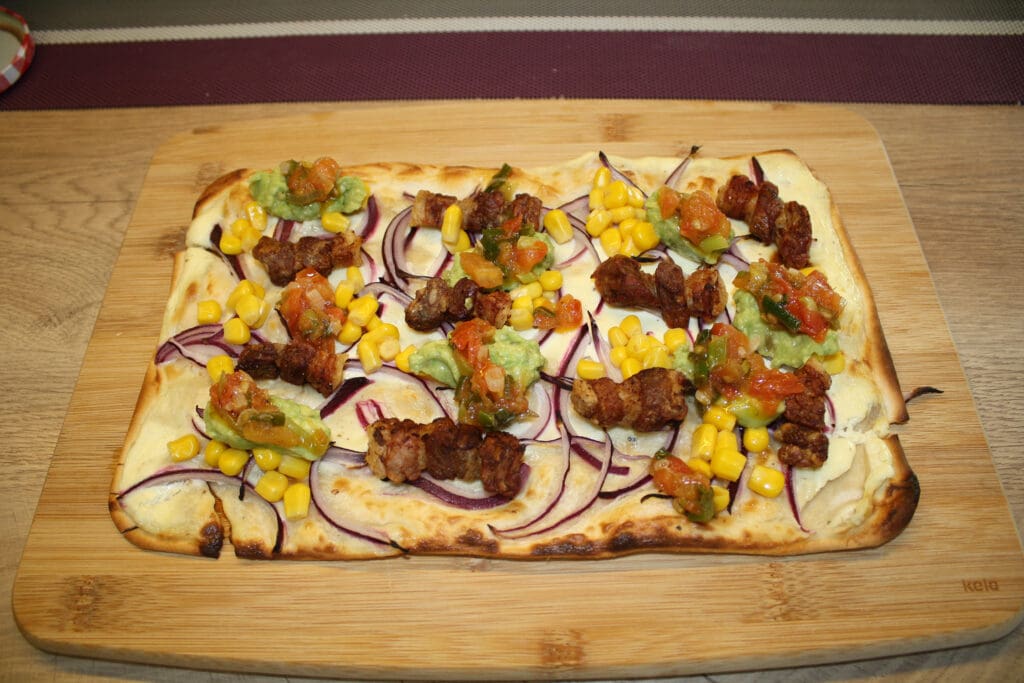 Gebackener Flammkuchen