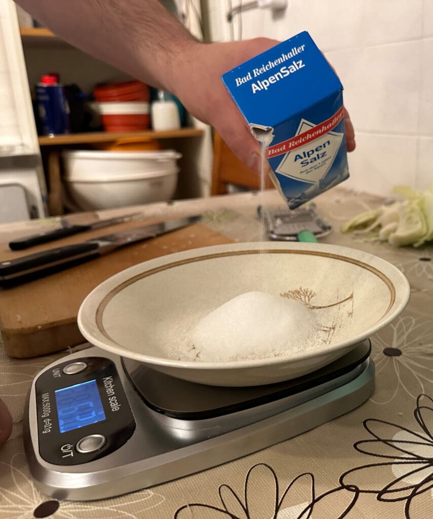 Salz in einer Schüssel