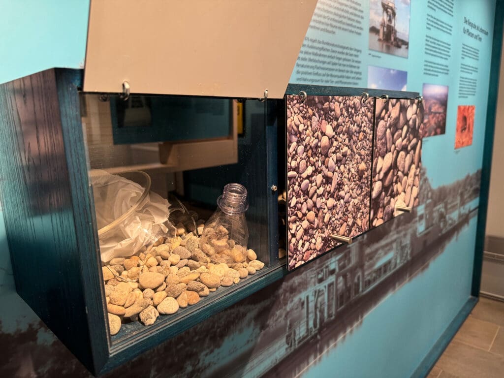 Exponate im Haus Leben am Strom