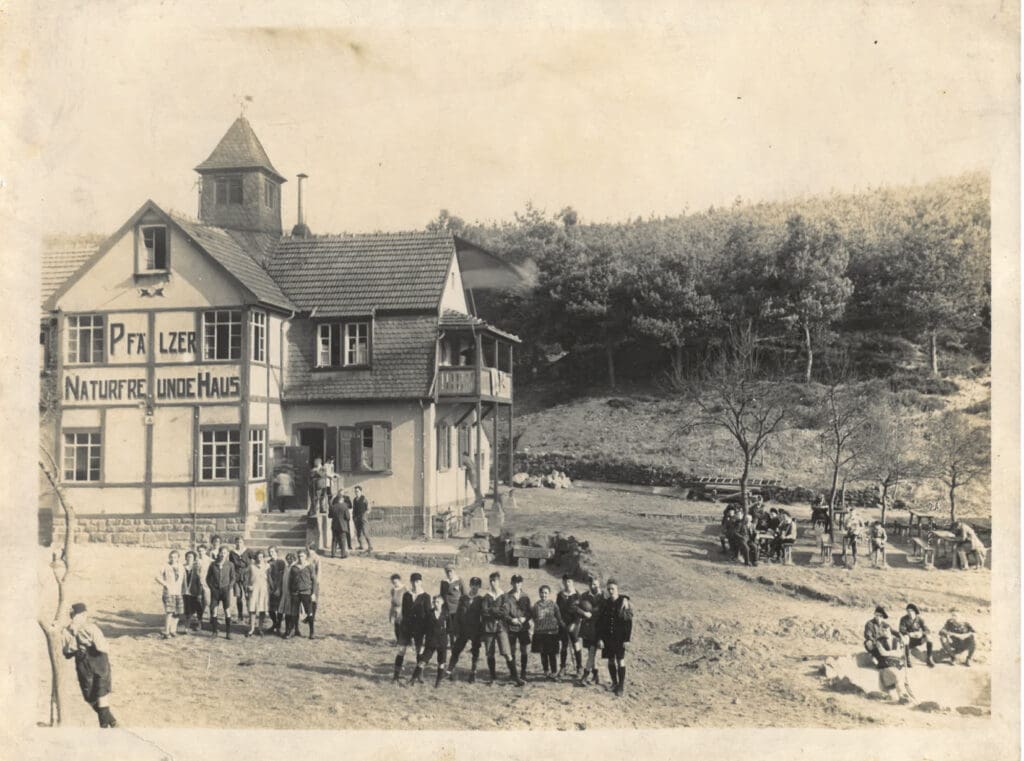 Vorläufer
des Waldhauses
Lambertskreuz