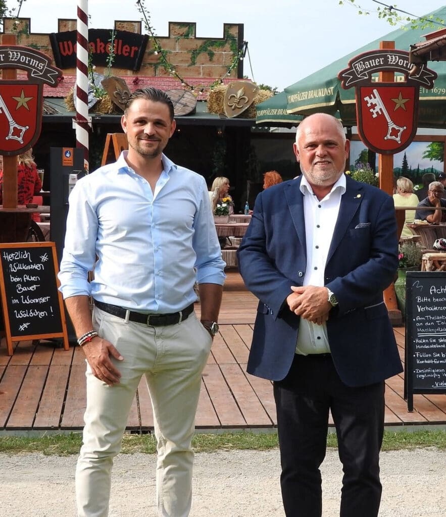 Jeffrey Bauer mit seinem verstorbenen Vater René