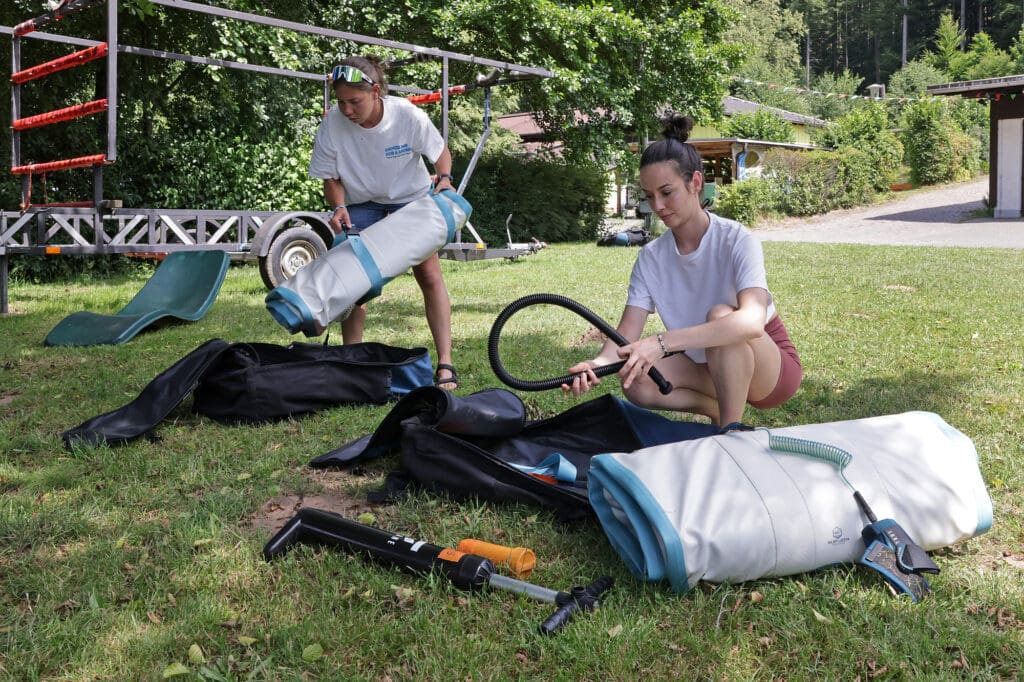 Vorbereitungen fürs Stand-up-Paddling