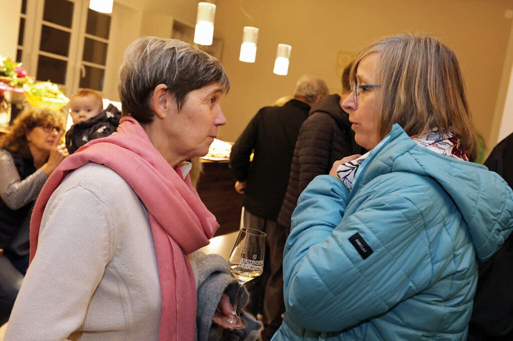 Susanne Breiling (Pfalzwein) und Cordula Christoph
(Tourist Service GmbH Deidesheim)